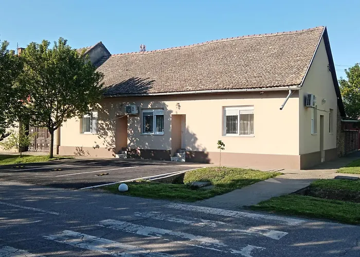 Ban Apartmani